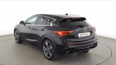 INFINITI Q30