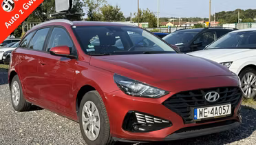 HYUNDAI i30