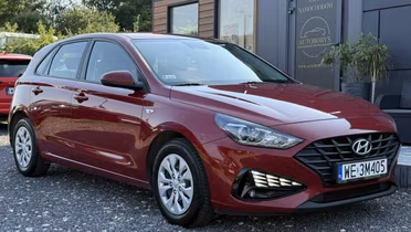 HYUNDAI i30