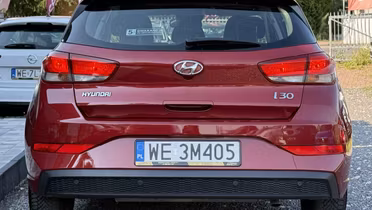 HYUNDAI i30