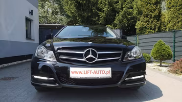 MERCEDES-BENZ C Klasa