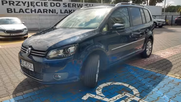 VOLKSWAGEN Touran