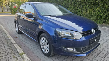 VOLKSWAGEN Polo