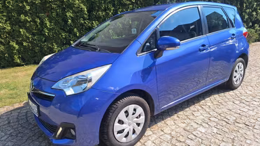 TOYOTA Verso-S