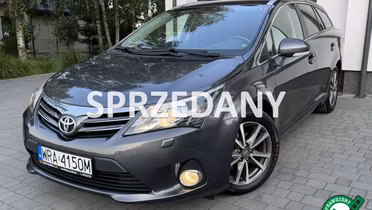 TOYOTA Avensis