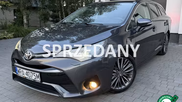 TOYOTA Avensis