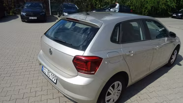 VOLKSWAGEN Polo