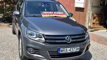 VOLKSWAGEN Tiguan