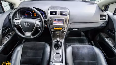 TOYOTA Avensis