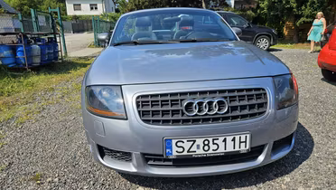 AUDI TT