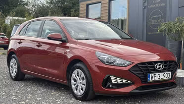HYUNDAI i30