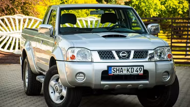 NISSAN Pick Up
