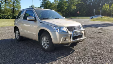 SUZUKI Grand Vitara