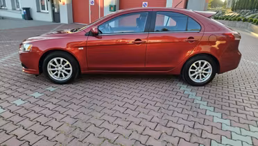 MITSUBISHI Lancer