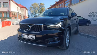 VOLVO XC40