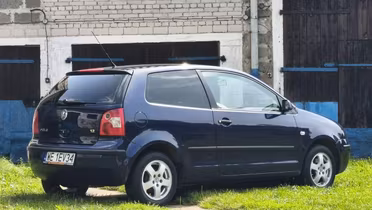 VOLKSWAGEN Polo