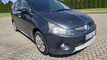 MITSUBISHI Grandis