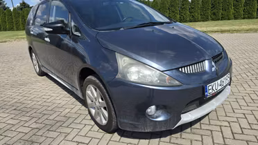 MITSUBISHI Grandis
