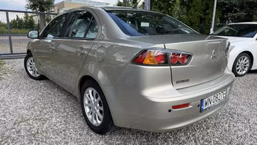MITSUBISHI Lancer