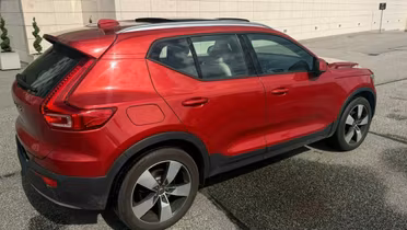 VOLVO XC40