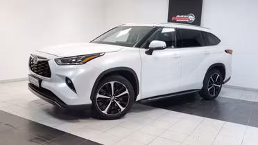 TOYOTA Highlander