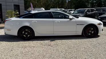 JAGUAR XJR