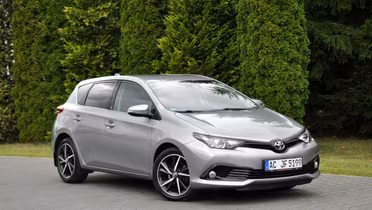 TOYOTA Auris