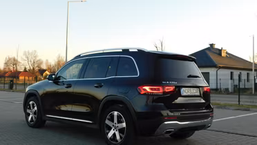 MERCEDES-BENZ GLB