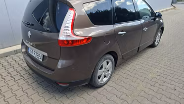 RENAULT Grand Scenic