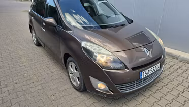 RENAULT Grand Scenic
