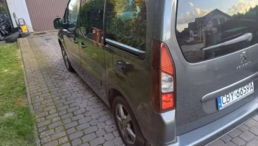 PEUGEOT Partner