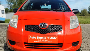 TOYOTA Yaris