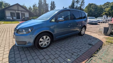 VOLKSWAGEN Touran