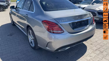 MERCEDES-BENZ C Klasa