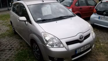TOYOTA Corolla Verso