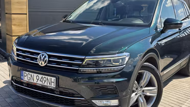 VOLKSWAGEN Tiguan