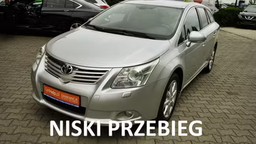 TOYOTA Avensis