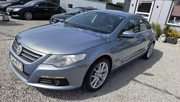 VOLKSWAGEN Passat CC
