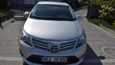 TOYOTA Avensis