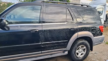 TOYOTA Sequoia