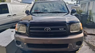 TOYOTA Sequoia