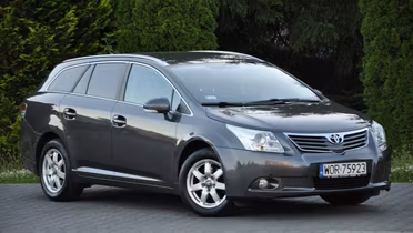 TOYOTA Avensis