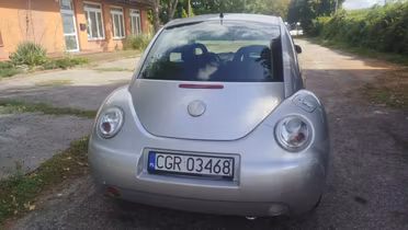 VOLKSWAGEN New Beetle
