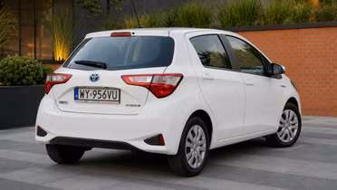 TOYOTA Yaris