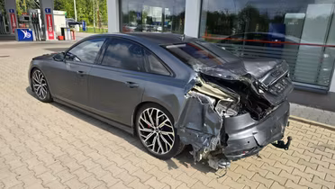 AUDI S8