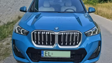 BMW iX1