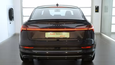AUDI Q8 Sportback e-tron
