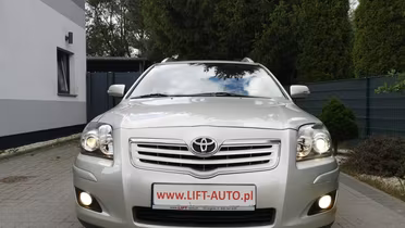 TOYOTA Avensis