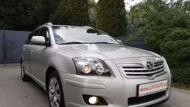 TOYOTA Avensis
