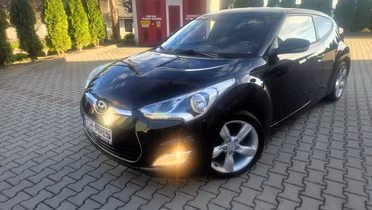 HYUNDAI Veloster